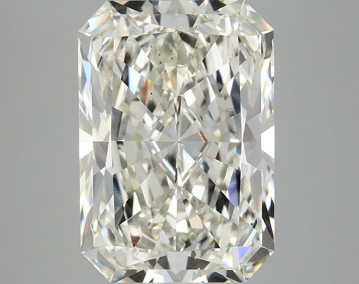 4.01 Carat Radiant Shaped Ideal Cut VS2 IGI Certified Lab Grown Diamond