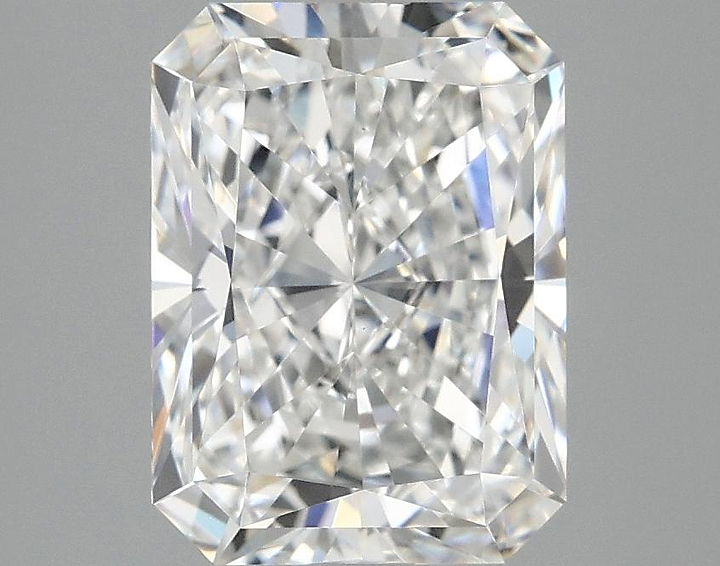 3.07 Carat Radiant Shaped Excellent Cut VVS2 IGI Certified Lab Grown Diamond