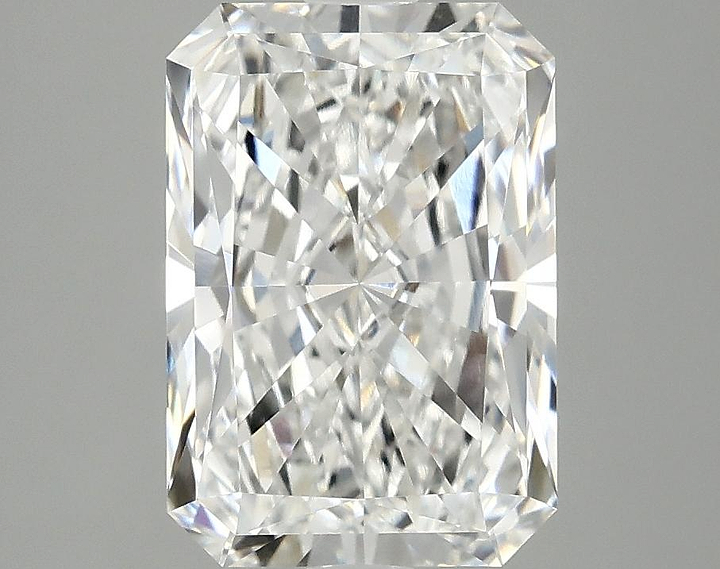 3.04 Carat Radiant Shaped Ideal Cut VVS2 IGI Certified Lab Grown Diamond