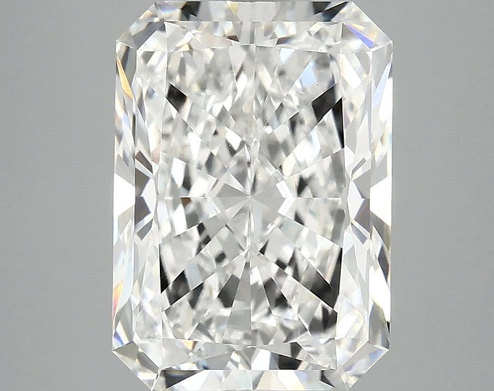 4.13 Carat Radiant Shaped Ideal Cut VVS2 IGI Certified Lab Grown Diamond