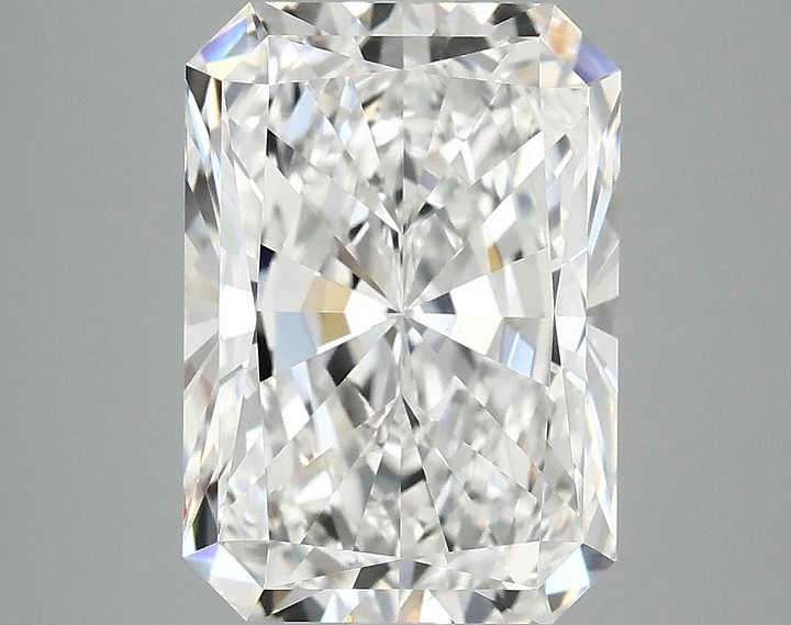4.19 Carat Radiant Shaped Ideal Cut VVS2 IGI Certified Lab Grown Diamond