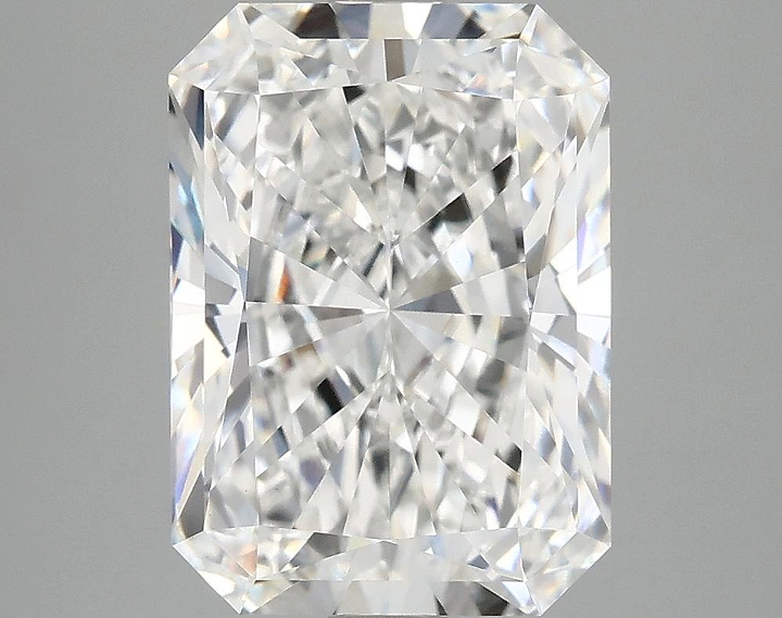 4.08 Carat Radiant Shaped Ideal Cut VVS2 IGI Certified Lab Grown Diamond
