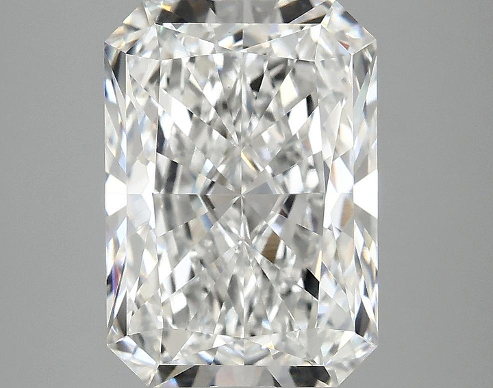 4.08 Carat Radiant Shaped Ideal Cut VVS2 IGI Certified Lab Grown Diamond