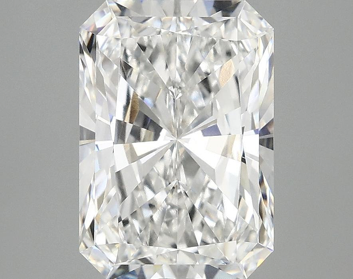 3.09 Carat Radiant Shaped Ideal Cut VVS2 IGI Certified Lab Grown Diamond