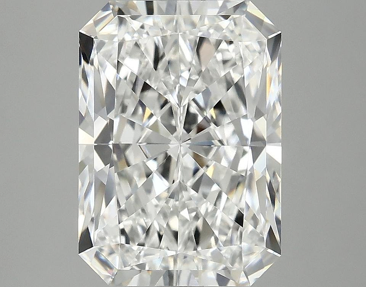3.88 Carat Radiant Shaped Ideal Cut VVS2 IGI Certified Lab Grown Diamond