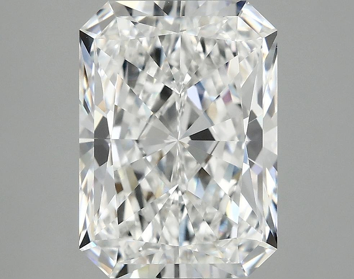 4.07 Carat Radiant Shaped Ideal Cut VVS2 IGI Certified Lab Grown Diamond
