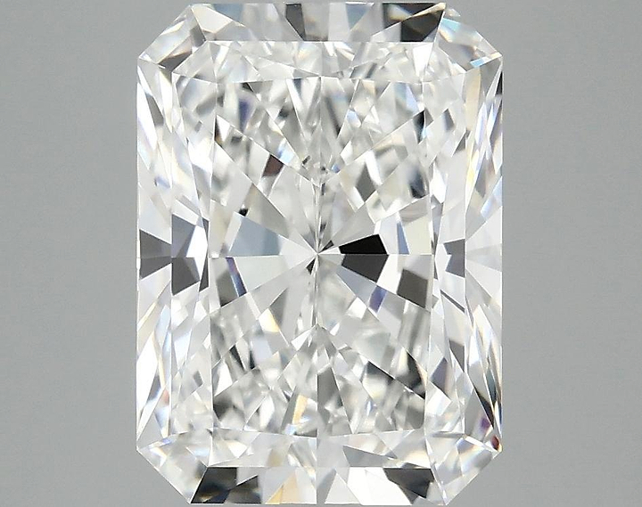 3.95 Carat Radiant Shaped Excellent Cut VVS2 IGI Certified Lab Grown Diamond