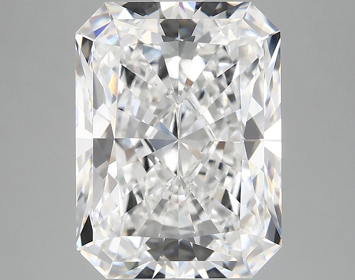 4.64 Carat Radiant Shaped Excellent Cut VS1 IGI Certified Lab Grown Diamond