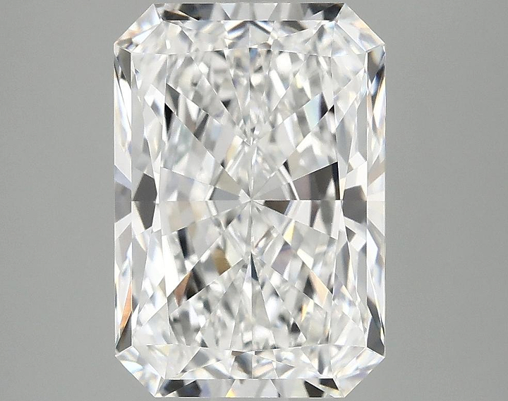 3.94 Carat Radiant Shaped Ideal Cut VVS2 IGI Certified Lab Grown Diamond