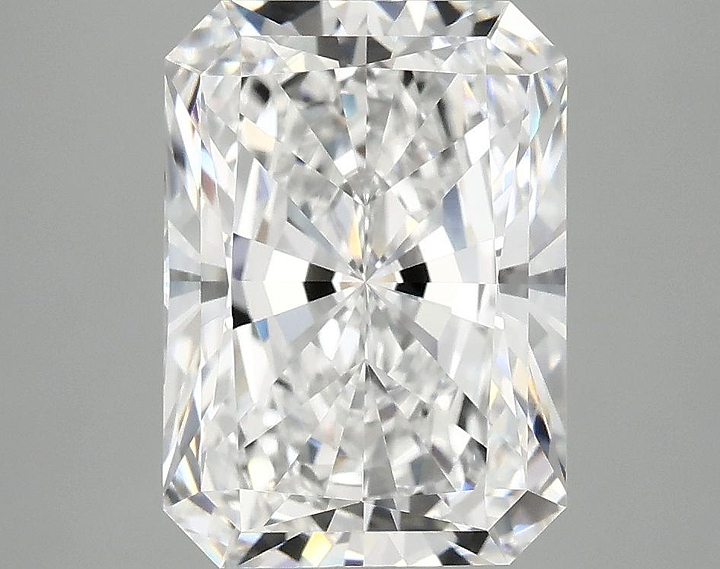 3.96 Carat Radiant Shaped Ideal Cut VVS2 IGI Certified Lab Grown Diamond