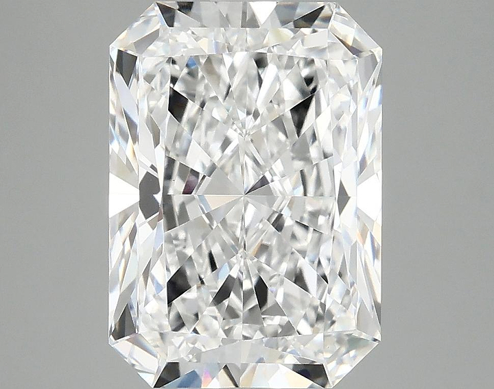4.19 Carat Radiant Shaped Ideal Cut VVS2 IGI Certified Lab Grown Diamond