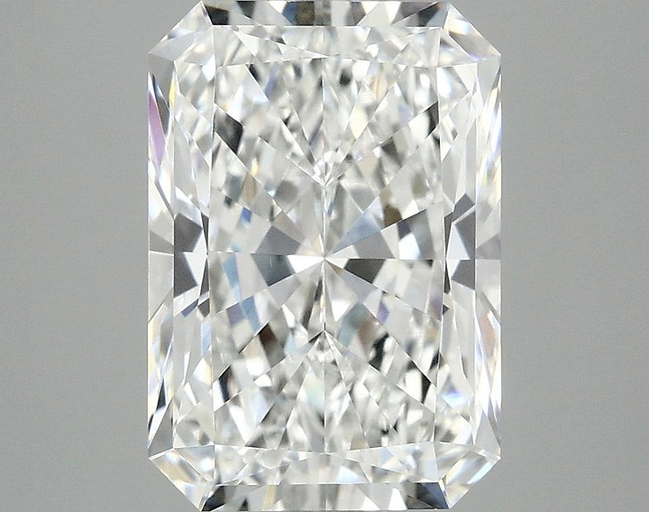 4.02 Carat Radiant Shaped Ideal Cut VVS2 IGI Certified Lab Grown Diamond