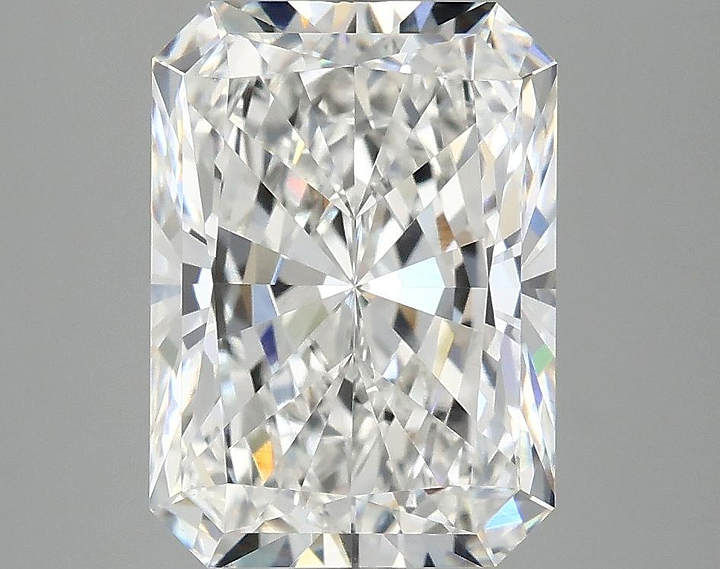 4.0 Carat Radiant Shaped Ideal Cut VVS2 IGI Certified Lab Grown Diamond