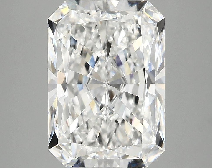 4.05 Carat Radiant Shaped Ideal Cut VVS2 IGI Certified Lab Grown Diamond