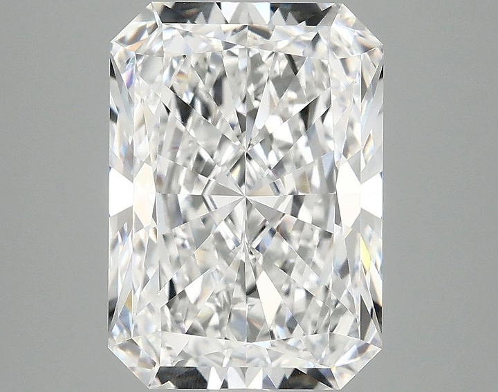 4.19 Carat Radiant Shaped Ideal Cut VVS2 IGI Certified Lab Grown Diamond