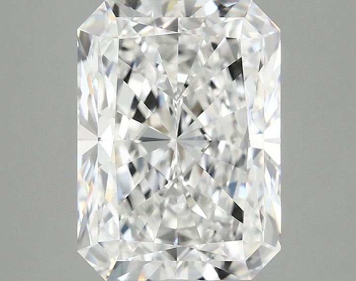 3.48 Carat Radiant Shaped Excellent Cut VVS2 IGI Certified Lab Grown Diamond
