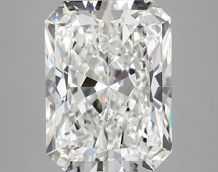 4.05 Carat Radiant Shaped Excellent Cut VVS2 IGI Certified Lab Grown Diamond