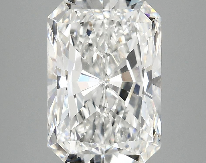 3.96 Carat Radiant Shaped Ideal Cut VS1 IGI Certified Lab Grown Diamond