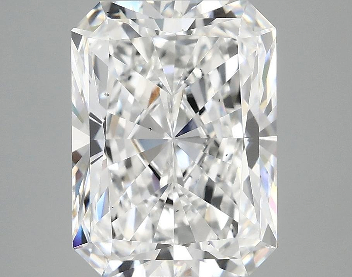 4.0 Carat Radiant Shaped Excellent Cut VS2 IGI Certified Lab Grown Diamond
