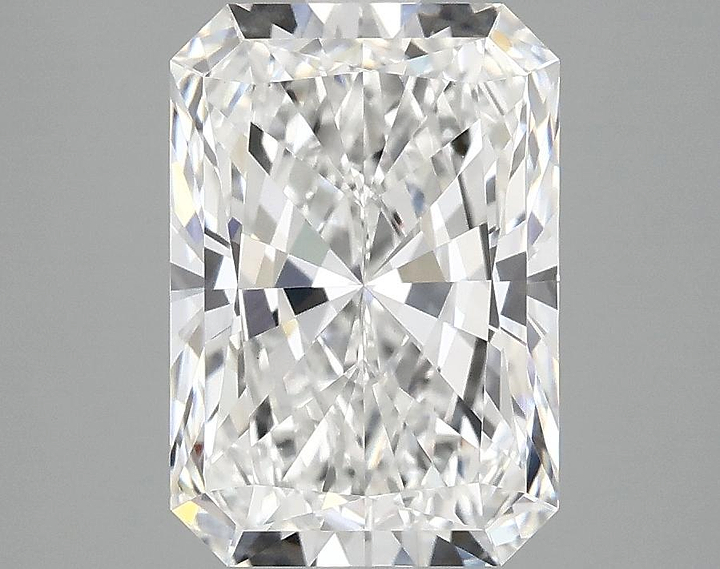 3.09 Carat Radiant Shaped Ideal Cut VVS2 IGI Certified Lab Grown Diamond