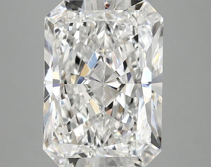 3.89 Carat Radiant Shaped Ideal Cut VVS2 IGI Certified Lab Grown Diamond