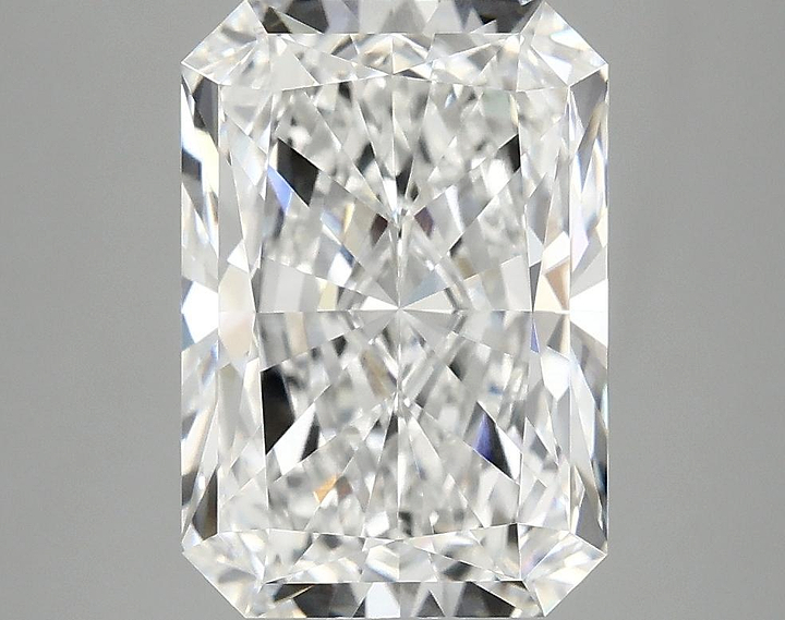 4.07 Carat Radiant Shaped Ideal Cut VVS2 IGI Certified Lab Grown Diamond