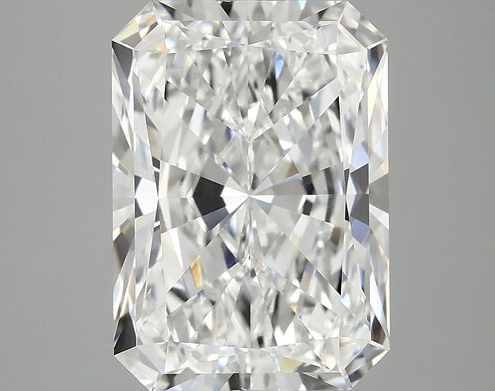 4.04 Carat Radiant Shaped Ideal Cut VVS2 IGI Certified Lab Grown Diamond