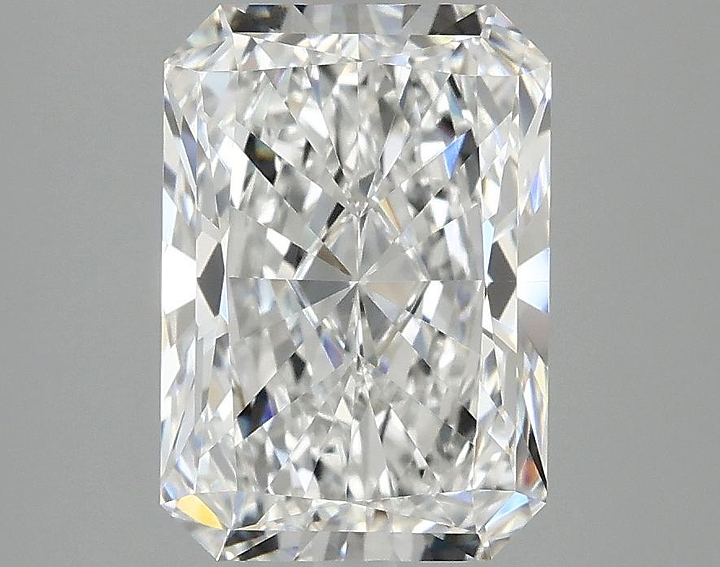 2.95 Carat Radiant Shaped Ideal Cut VVS2 IGI Certified Lab Grown Diamond