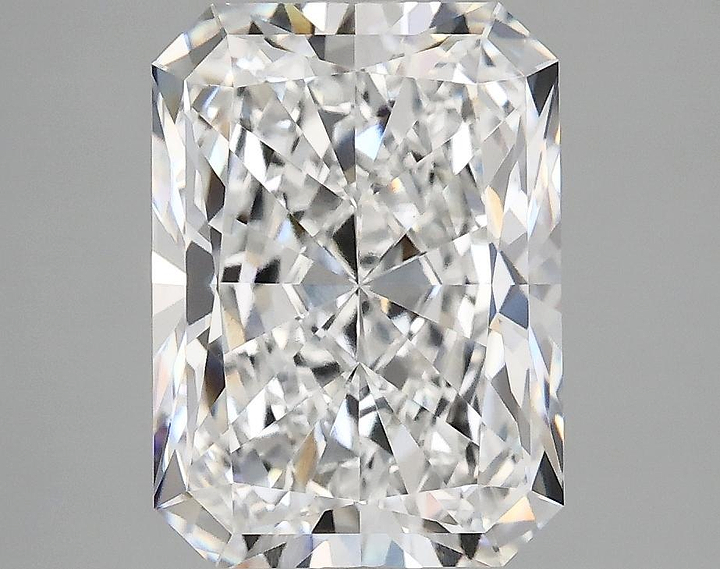 3.91 Carat Radiant Shaped Excellent Cut VVS2 IGI Certified Lab Grown Diamond