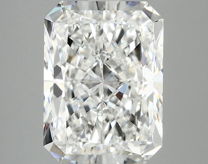 3.57 Carat Radiant Shaped Excellent Cut VS1 IGI Certified Lab Grown Diamond
