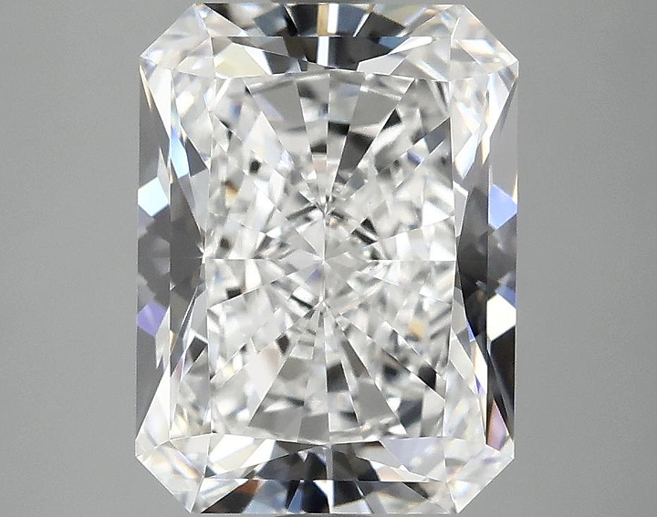 4.02 Carat Radiant Shaped Excellent Cut VVS2 IGI Certified Lab Grown Diamond