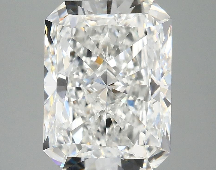 4.02 Carat Radiant Shaped Excellent Cut VVS2 IGI Certified Lab Grown Diamond