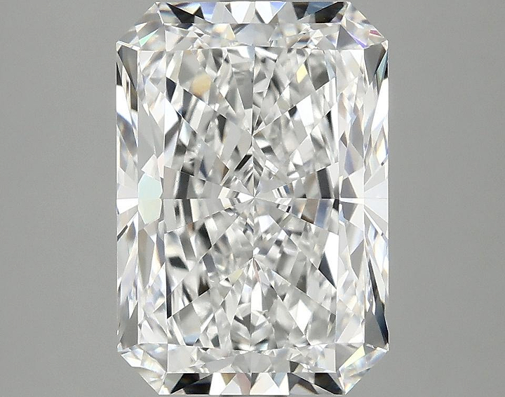 3.8 Carat Radiant Shaped Ideal Cut VVS2 IGI Certified Lab Grown Diamond