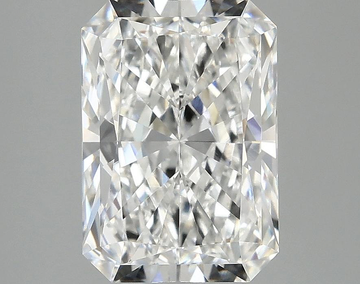 3.07 Carat Radiant Shaped Ideal Cut VVS2 IGI Certified Lab Grown Diamond
