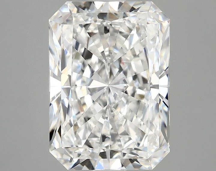 3.1 Carat Radiant Shaped Excellent Cut VVS2 IGI Certified Lab Grown Diamond