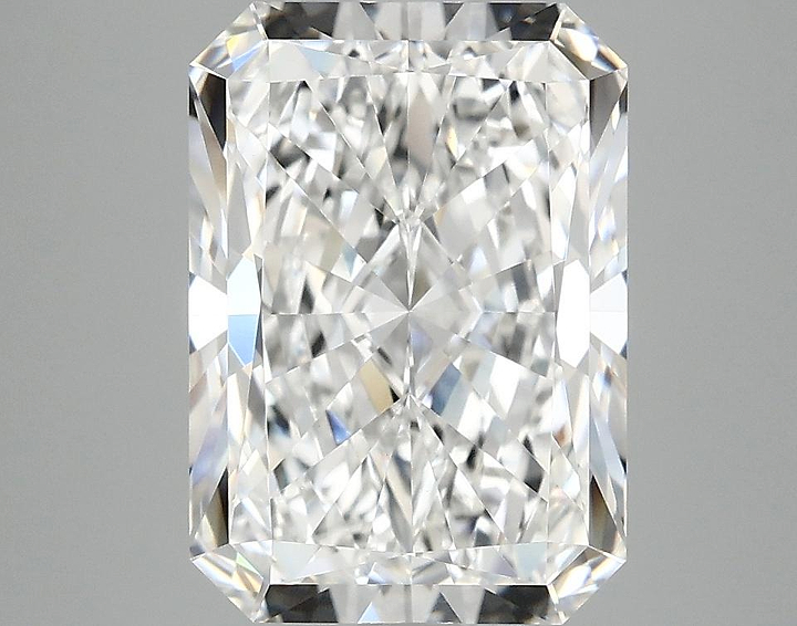 4.09 Carat Radiant Shaped Ideal Cut VVS2 IGI Certified Lab Grown Diamond