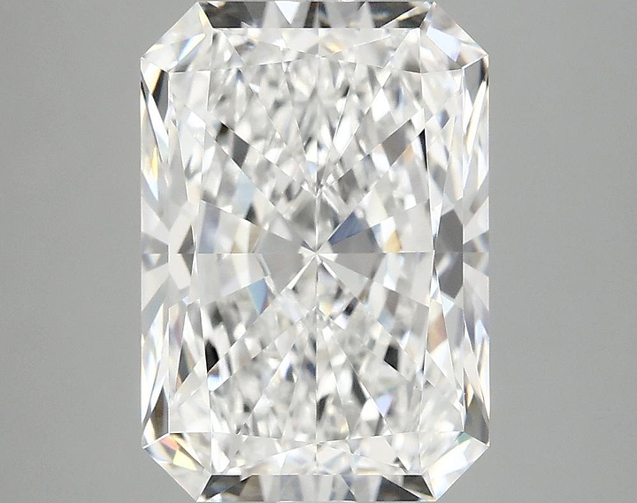 4.19 Carat Radiant Shaped Ideal Cut VVS2 IGI Certified Lab Grown Diamond