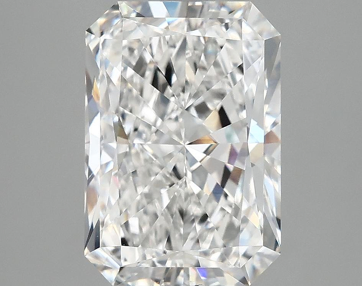 3.97 Carat Radiant Shaped Ideal Cut VVS2 IGI Certified Lab Grown Diamond