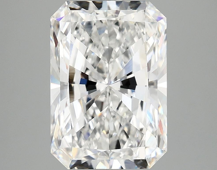 3.96 Carat Radiant Shaped Ideal Cut VVS2 IGI Certified Lab Grown Diamond