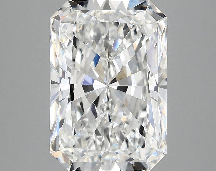 3.94 Carat Radiant Shaped Ideal Cut VS1 IGI Certified Lab Grown Diamond