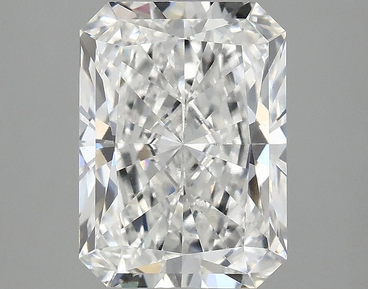 3.0 Carat Radiant Shaped Excellent Cut VS2 IGI Certified Lab Grown Diamond