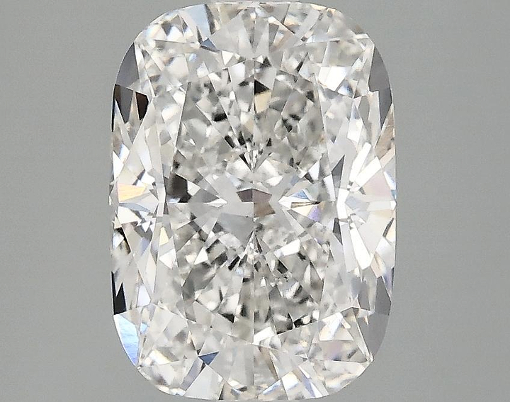 2.5 Carat Cushion Shaped Excellent Cut VS1 IGI Certified Lab Grown Diamond