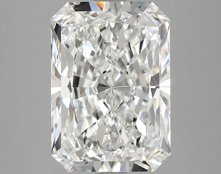 3.07 Carat Radiant Shaped Ideal Cut VS2 IGI Certified Lab Grown Diamond
