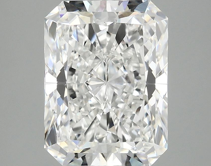 3.07 Carat Radiant Shaped Excellent Cut VVS2 IGI Certified Lab Grown Diamond