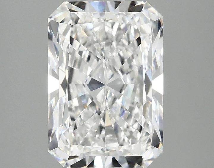3.03 Carat Radiant Shaped Ideal Cut VVS2 IGI Certified Lab Grown Diamond
