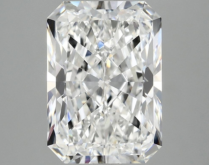 4.07 Carat Radiant Shaped Ideal Cut VVS2 IGI Certified Lab Grown Diamond