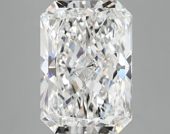 3.67 Carat Radiant Shaped Ideal Cut VS1 IGI Certified Lab Grown Diamond