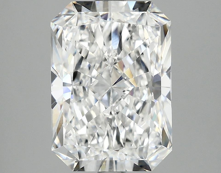 4.04 Carat Radiant Shaped Ideal Cut VVS2 IGI Certified Lab Grown Diamond
