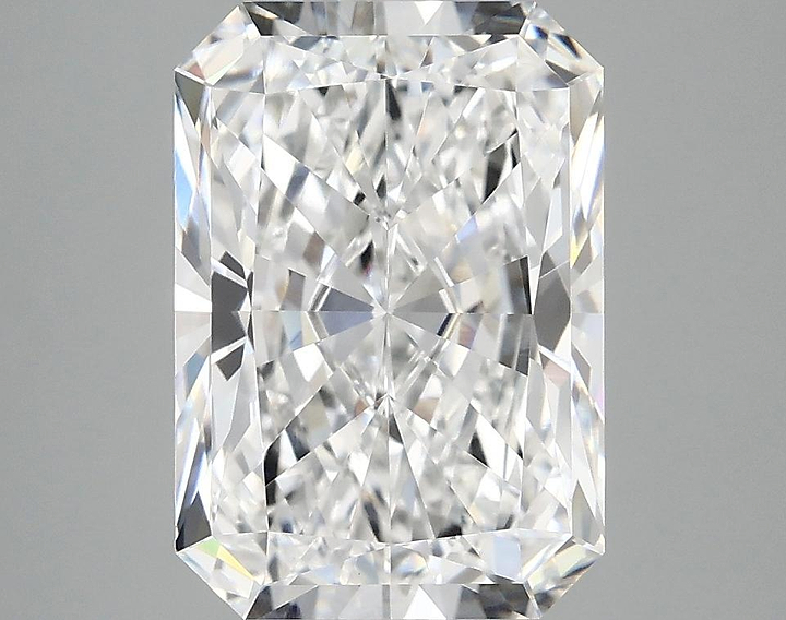 4.05 Carat Radiant Shaped Ideal Cut VVS2 IGI Certified Lab Grown Diamond