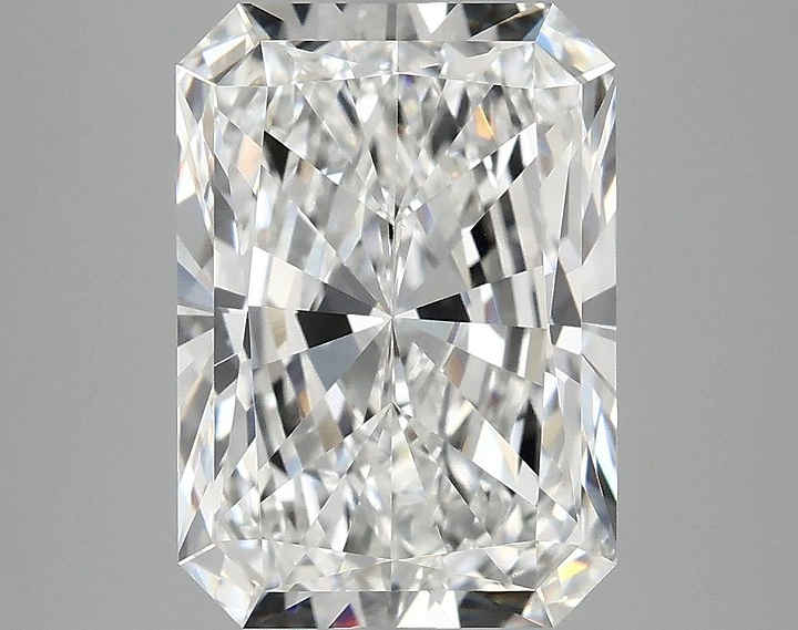 4.07 Carat Radiant Shaped Ideal Cut VVS2 IGI Certified Lab Grown Diamond